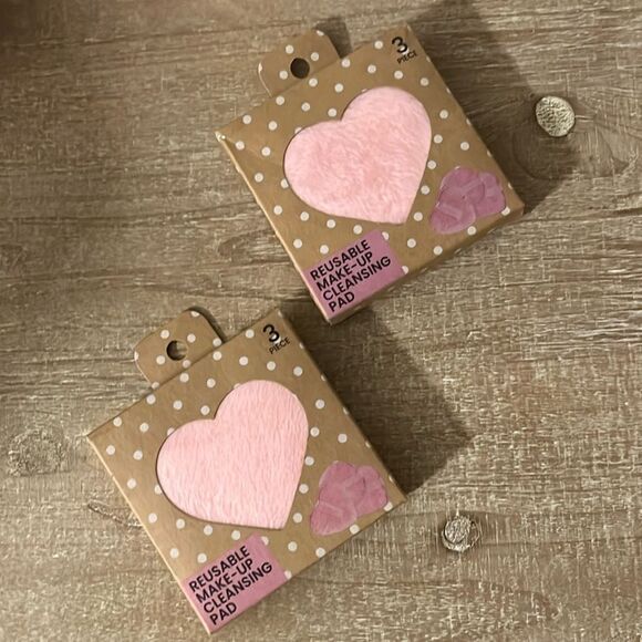 Accessories - REUSABLE SET OF SIX MAKE-UP CLEANSING PADS